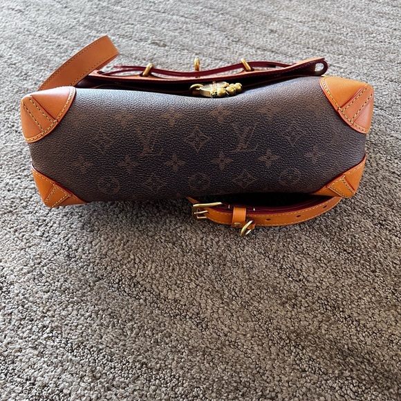 Louis Vuitton Steamer Crossbody